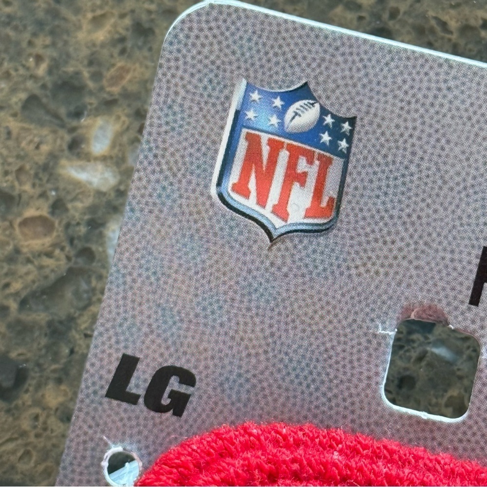 NEW Kansas City Chiefs For Bare Feet 4-Stripe Deuce Performance Crew Socks - Picture 4 of 10